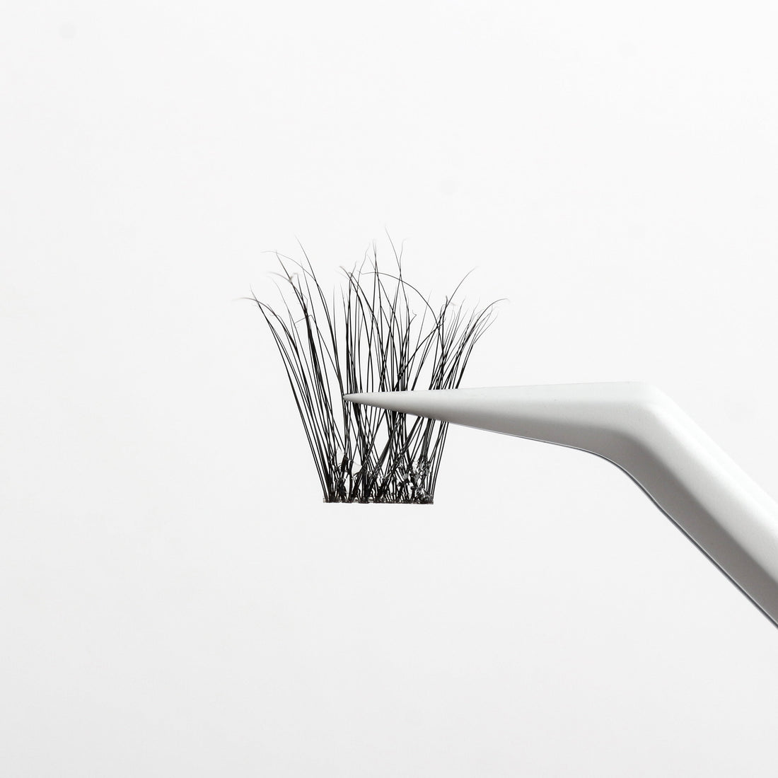 How Long Do Lash Clusters Last? Everything You Need to Know